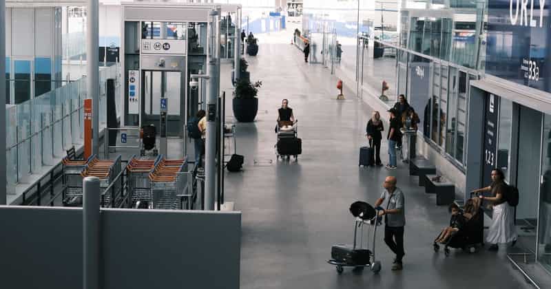 Airport transfer to Paris Orly (ORY), France from Frankfurt Airport