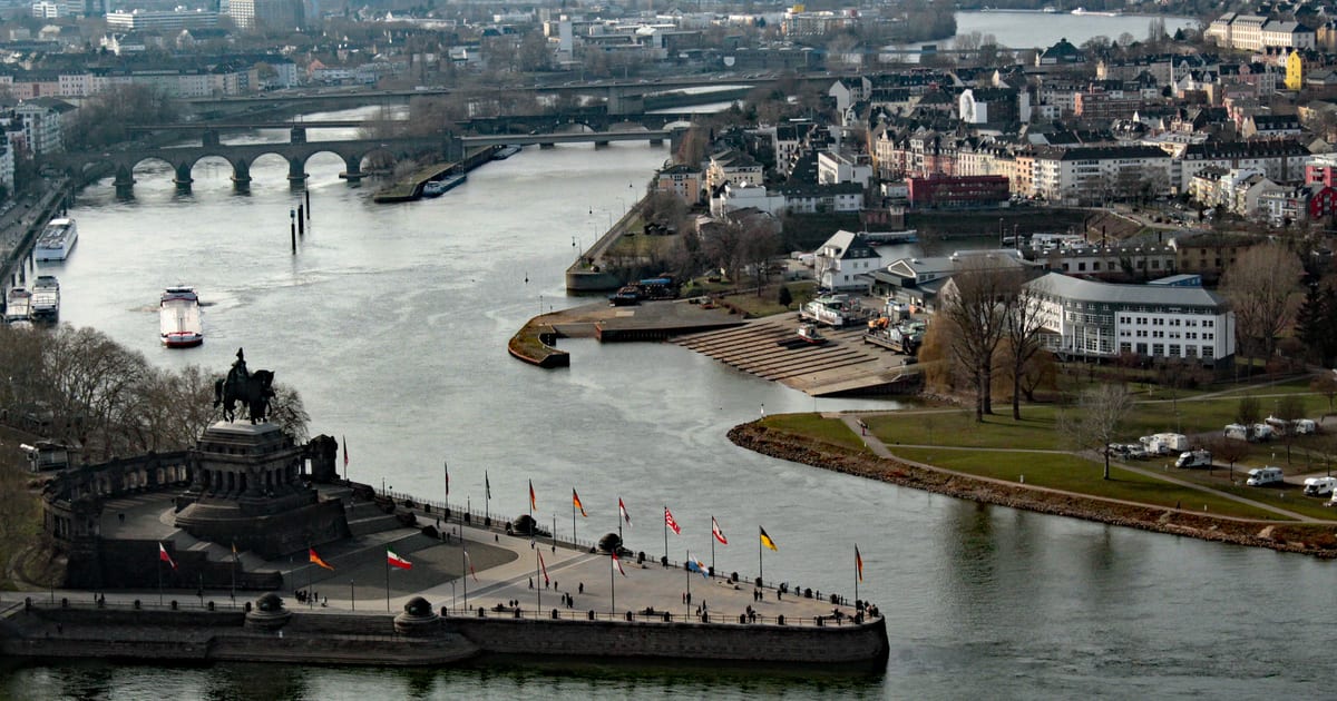 Koblenz & Deutsches Eck Tagesausflug ab Frankfurt | FrankfurtRide