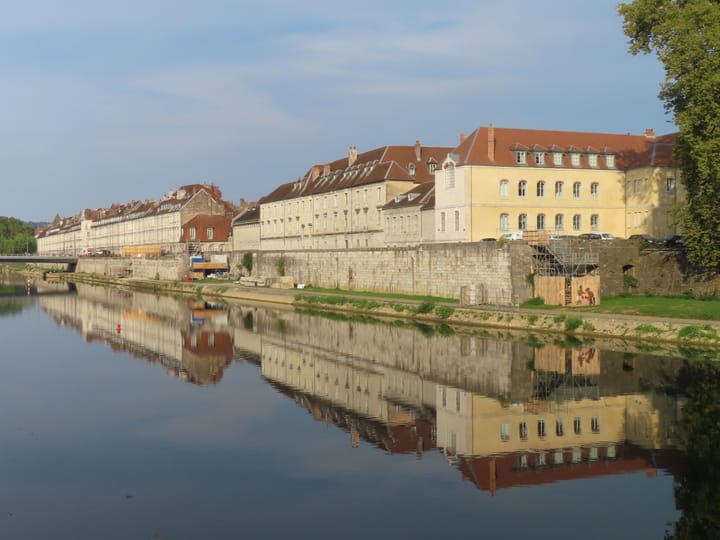 Privater Transfer Frankfurt Flughafen nach Besançon