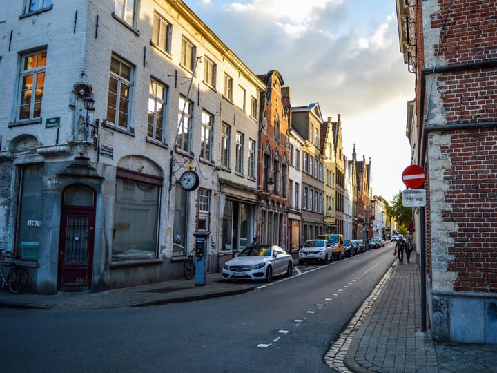 Flughafentransfer Bruges — häufige Fragen