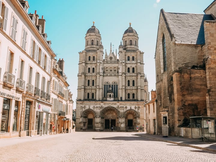 Flughafentransfer Dijon — häufige Fragen