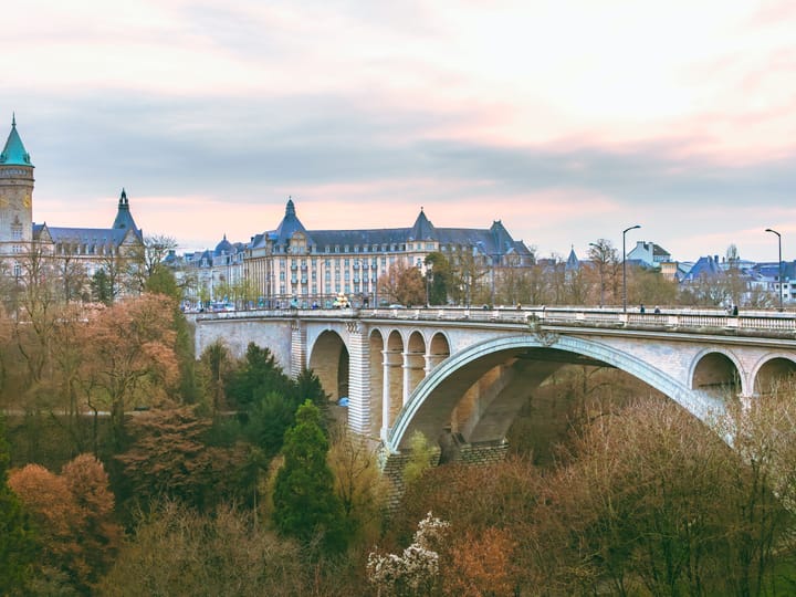 Privater Transfer Frankfurt Flughafen nach Luxembourg City