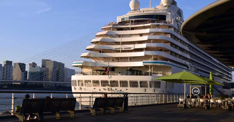 Flughafentransfer nach Rotterdam Cruise Terminal, Niederlande