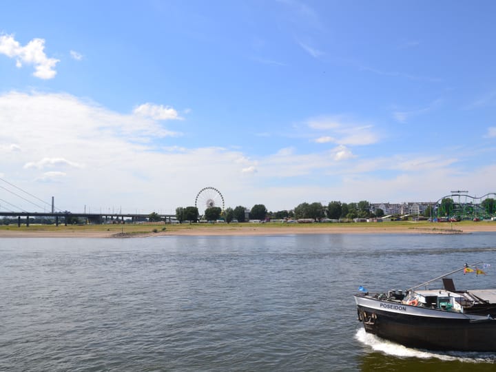 Privater Transfer Frankfurt Flughafen nach Düsseldorf Cruise Terminal