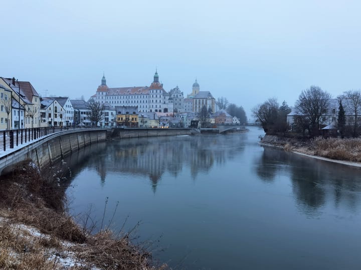 Ehingen (Donau) airport transfer — frequently asked questions