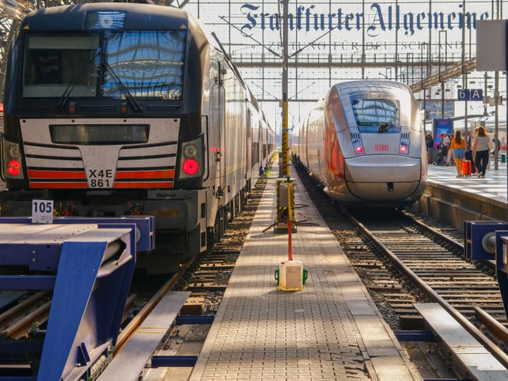Frankfurt Hauptbahnhof airport transfer — frequently asked questions