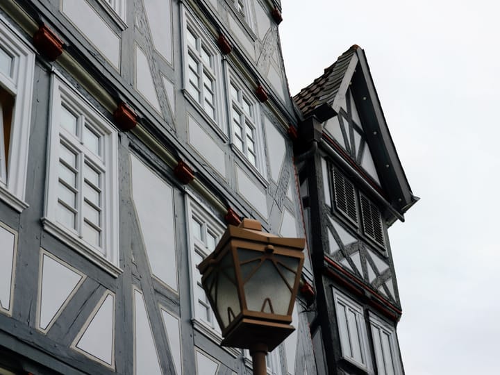 Fritzlar airport transfer — frequently asked questions
