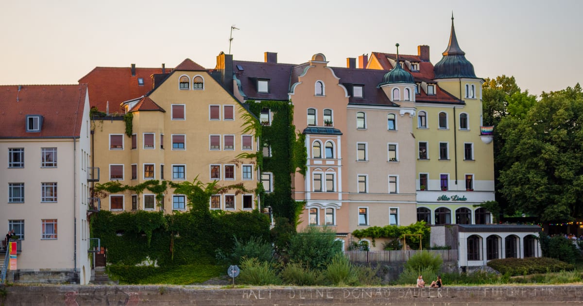 Flughafentransfer nach Regensburg, Deutschland