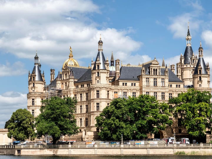 Private transfer from Frankfurt Airport to Schwerin