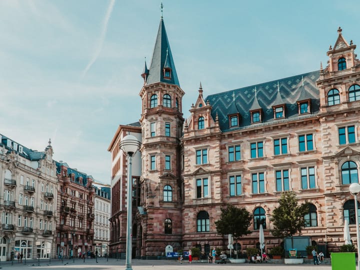Flughafentransfer Wiesbaden — häufige Fragen