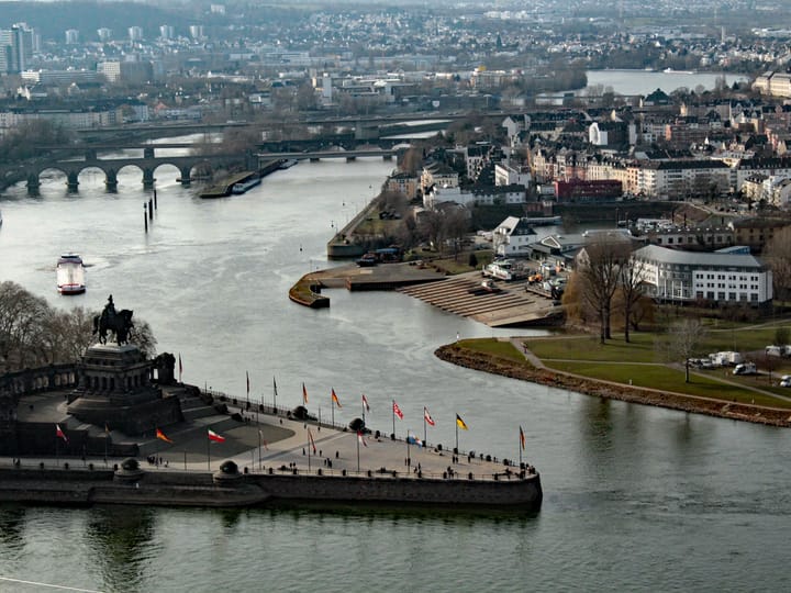 Flughafentransfer Koblenz & Deutsches Eck — häufige Fragen